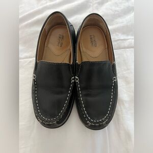 Johnston and Murphy leather kids shoes